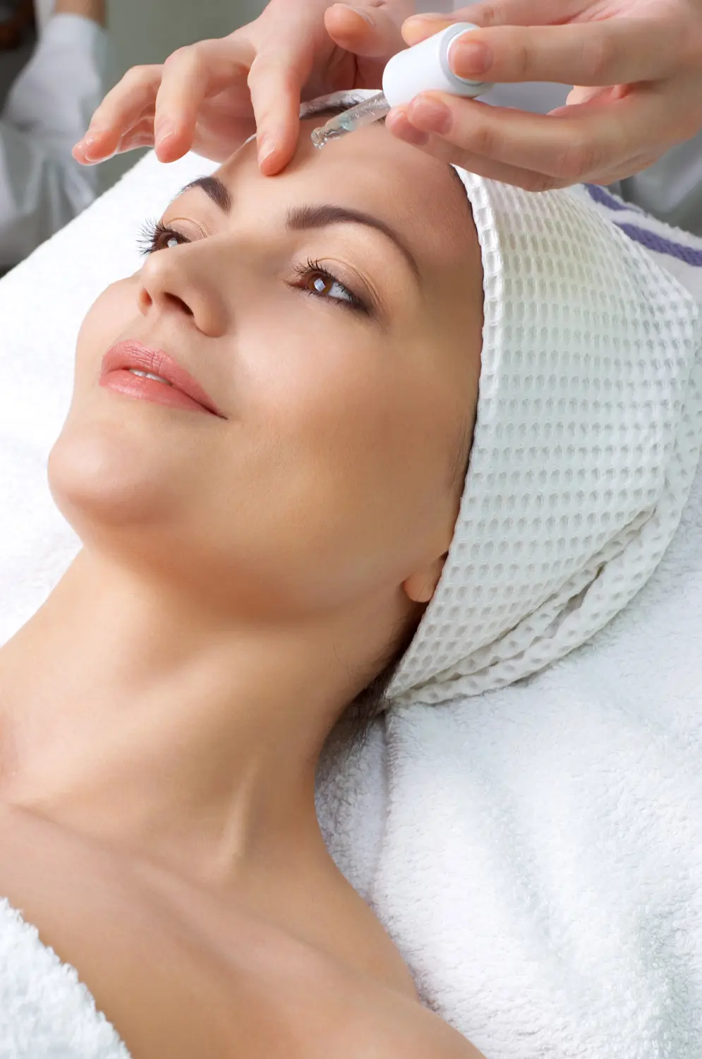 Home 104 **Retinol and Laser Treatments: A Balance of Benefits and Care**